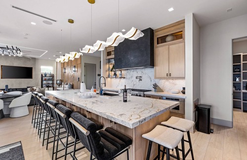 Port Bolivar Casa | Modern Beachfront Retreat in Crystal Beach – Pool, Elevator & Sleeps 20