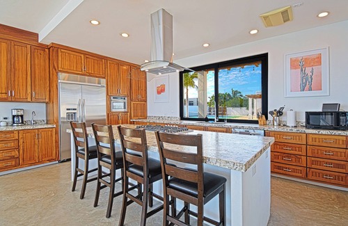 La Ventana Casa | Modern beachfront 4 bedroom home w/ pool and hot tub - South Beach La Ventana