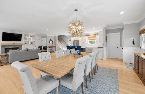 West Dennis Casa | Modern Beachside Luxury – 4BR Home with Plunge Pool & Pool House