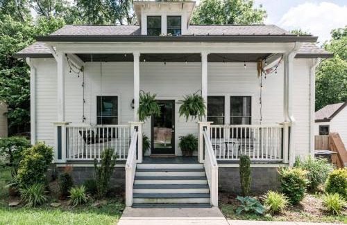 Greenwood Casa | Modern Boho Family House Near Shops in East Nashville