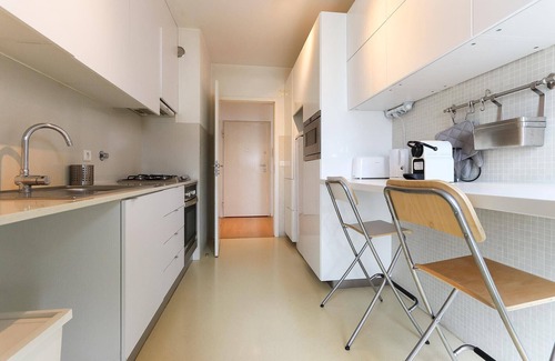 Casal da Ladeira Apartamento | Modern & Bright by Homing
