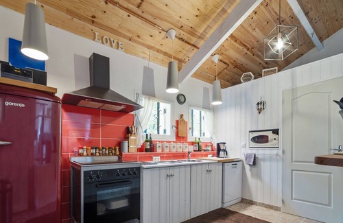Belaye Casa | Bungalow en una ubicación tranquila en Midi-Pyrénées con piscina privada