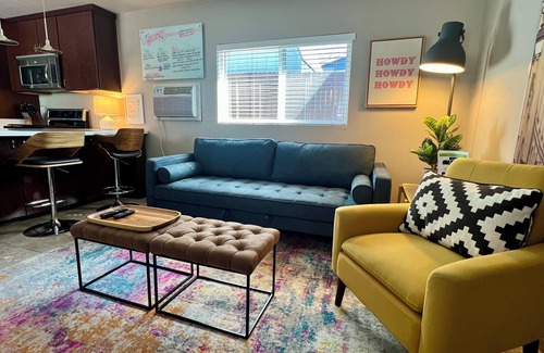 Prescott Casa | Bungalow moderno * Tiny Home * en el corazón del centro de la ciudad