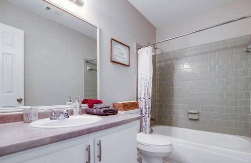 Hinesville Casa | Modern Bungalow near Ft. Stewart