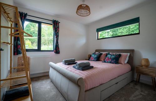 Brecon Casa | Modern Bungalow Views of Pen y Fan