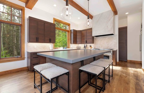 Mountain Village Cabina | Modern Cabin by InvitedHome | Vast Patio, Fireplaces, Hot Tub, Steps to Ski