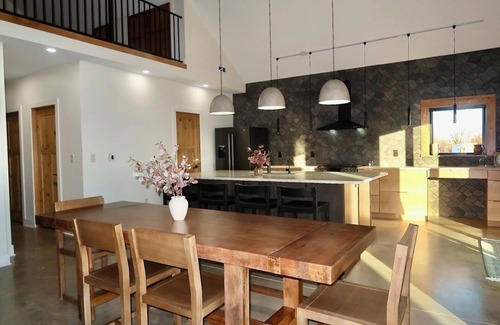 Murdock Casa | Modern Cabin Hideaway Private Pool + Hot Tub