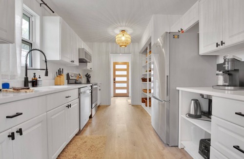 Swannanoa Cabina | Modern Cabin Home Design Mountain Views Hot Tub and Fire Pit Asheville