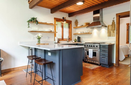 Weston Casa | Modern cabin oasis close to Stratton, Okemo, Bromley and Magic