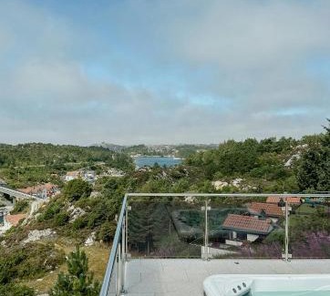 Bomlo Casa | Modern Cabin With Archipelago Views