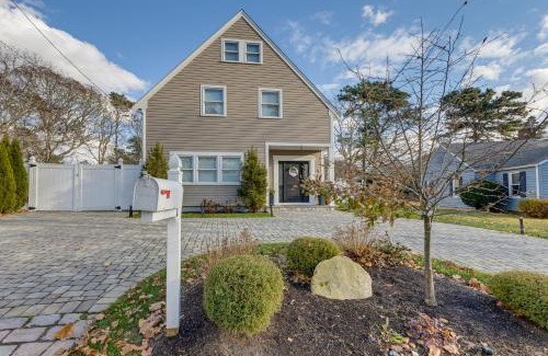 Hyannis Casa | Modern Cape Cod Home with Patio 2 Mi to Beaches!