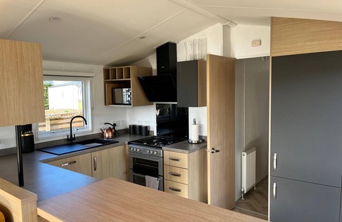 Exmouth Casa | Modern caravan within walking distance to the beach!