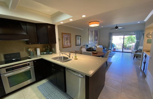 Baristo Condominio | Modern Casita Comfort near the Heart of Town