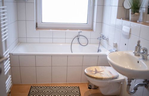 Bahnhofsviertel Apartamento | Modern, central, 5 min. To Hbhf. + Kitchen, Netflix + WiFi