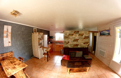 Vielle-Saint-Girons Chalet De Esquí | Chalet moderno y acogedor jacuzzi privado, tranquilo frente al bosque, cerca del lago y el océano.