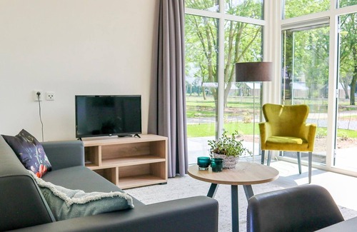 Hulshorst Chalet De Esquí | Modern chalet in a park near the Veluwemeer