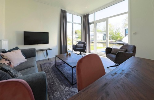 Hulshorst Chalet De Esquí | Modern chalet in a park near the Veluwemeer