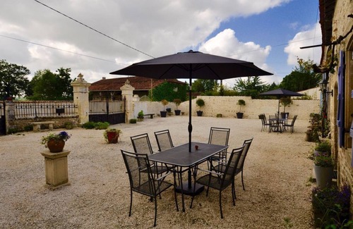 Nere Cabaña | Casa rural moderna de Charentais, piscina climatizada, wifi gratuito. Los niños pueden ser niños y adultos relajarse