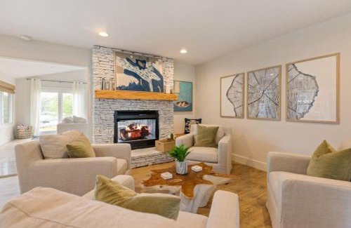 Winchester Casa | Modern Charm with Rare Flat Lot Dock Game Area