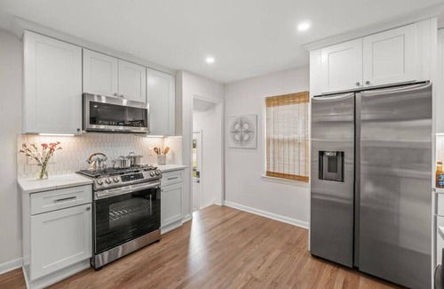Royal Oak Casa | Modern Charmer | Finished Basement | Patio | Games