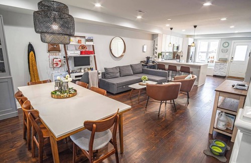 Gallaudet Casa | Encantadora, 3 Habitaciones. Cerca de Atracciones, Aparcamiento Gratuito