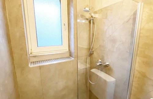 Innenstadt Apartamento | Modern & Chic Apartments with Terrace or Balcony