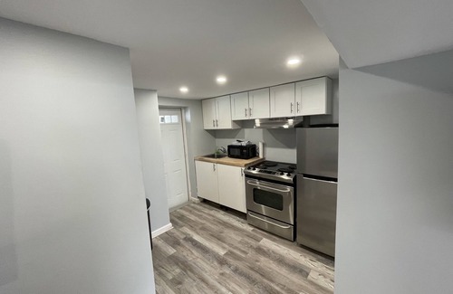 Washington Apartamento | Modern Chic Basement in Historic Anacostia, Close to Waterfront, Navy Yard