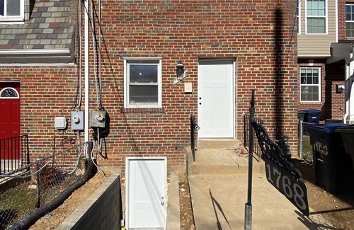 Washington Apartamento | Modern Chic Basement in Historic Anacostia, Close to Waterfront, Navy Yard