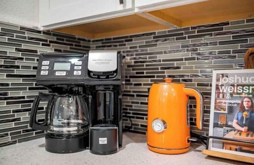 Westbury Casa | Modern Chic Living 4BRs Home - Prime Location
