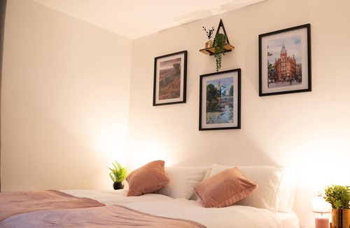 Nottingham Casa | Modern City Centre 2 Bed Home Free Parking