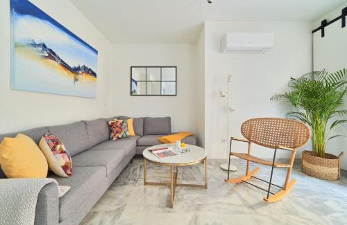 La Victoria Apartamento | Modern City Centre Apartment w/Terrace & Fast WIFI