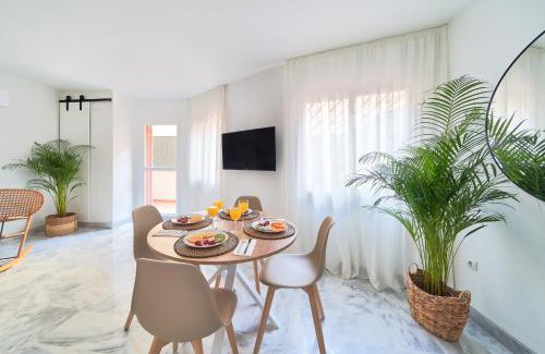 La Victoria Apartamento | Modern City Centre Apartment w/Terrace & Fast WIFI