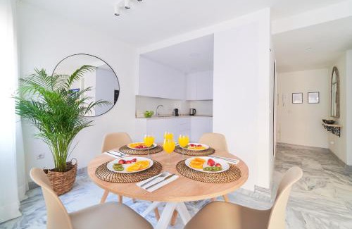 La Victoria Apartamento | Modern City Centre Apartment w/Terrace & Fast WIFI