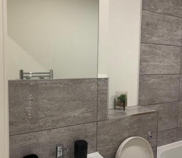 Leicester City Centre Apartamento | Modern City-Centre Flat with Fast WiFi & Parking