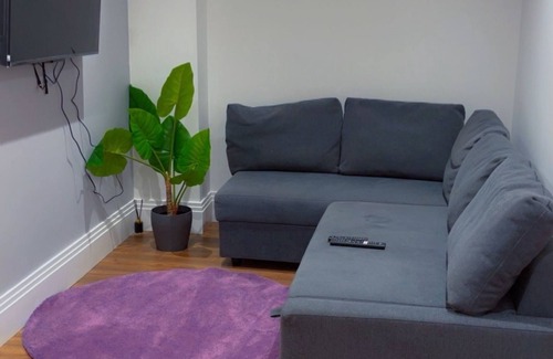 Hatfield Apartamento | Modern City Flat in Hatfield offers free Wi-Fi, family rooms