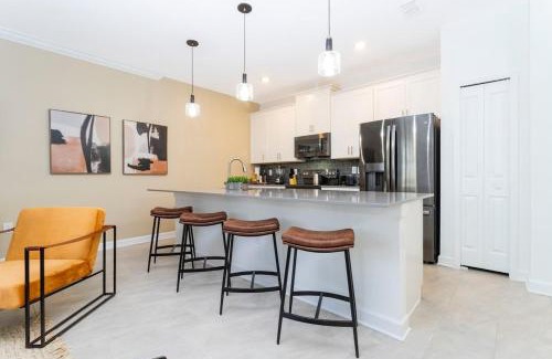 Kissimmee Casa | Modern Clean Home Private Pool Close Disney 2968