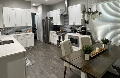 Candler Casa | Modern Clean Lake Weir Home - Close to Villages - Monthly Rentals Available