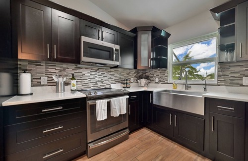 Diplomat Casa | Modern Coastal 3 Bedroom Villa with Salt Water Heated Pool & Office!