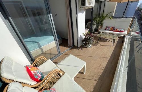 Mehdya Apartamento | Modern Coastal Apartment