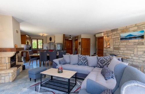 Villers-les-Luxeuil Cabaña | Confort moderno en los Vosgos del Sur con piscina y jacuzzi