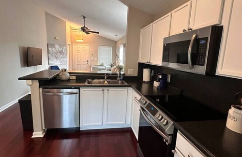 Concord Casa | Modern comfort, 2BR/2BA Retreat