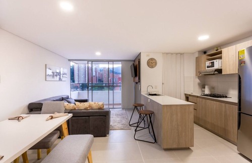 Sabaneta Apartamento | Modern comfort and authentic Medellin charm. free parking, fast wifi