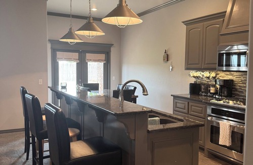 Oklahoma City Casa | Modern Comfort for Families & Medical Travelers