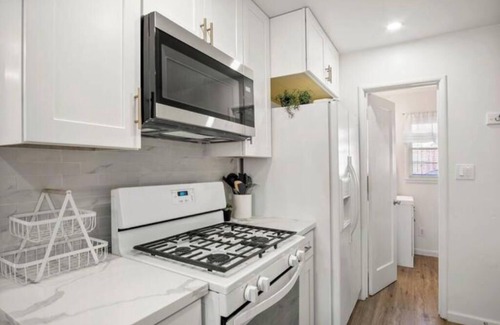Modesto Casa | Modern Comfort in a Charming Cottage