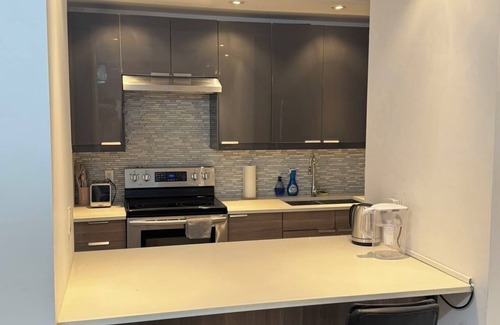 Gay Village Apartamento | Modern Comfort in DT Montreal