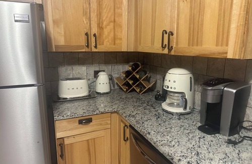 Oglesby Villa | Villa remodelada cerca del parque estatal Starved Rock. Totalmente equipado. Duerme 9