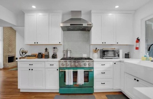 Pinole Casa | Modern Comfort: Silvercreek Edition