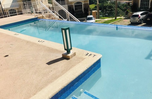Saint Andrew Apartamento | Modern Comfort Suites