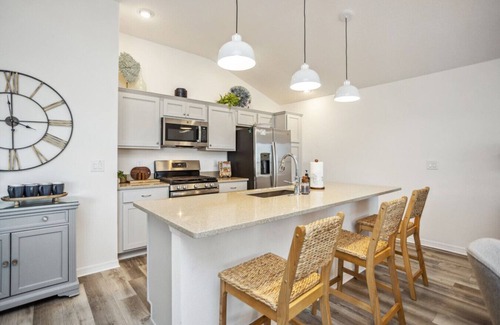 Okahumpka Casa | Modern comfort with a vibrant community feel