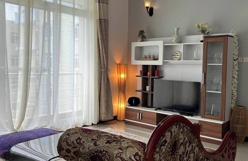 Mbweni Apartamento | Modern & Comfortable 2Bed/2Bath w/WIFI & AC: 10mins from Stone Town and Beaches